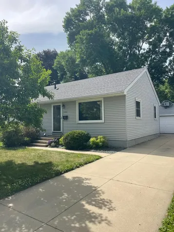 3904 7th Place NW Rochester MN 55901