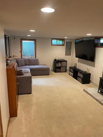 3904 7th Place NW Rochester MN 55901