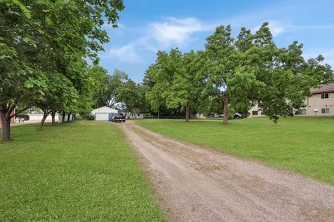 1026 E Division Street Saint Cloud MN 56304