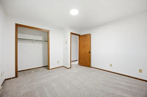 910-912 32nd Street N Fargo ND 58102
