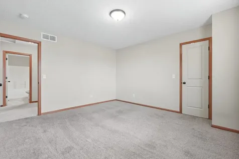 11333 Ivywood Trail Woodbury MN 55129