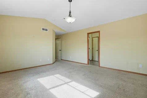 11333 Ivywood Trail Woodbury MN 55129