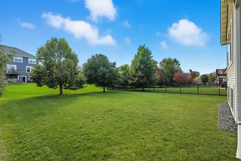 11333 Ivywood Trail Woodbury MN 55129