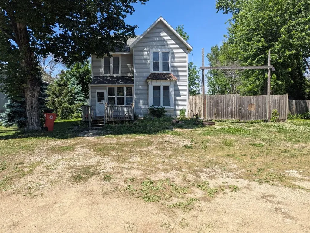 53938 269th Street Lansing MN 55950