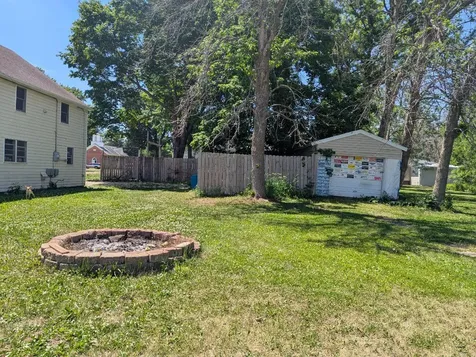 53938 269th Street Lansing MN 55950
