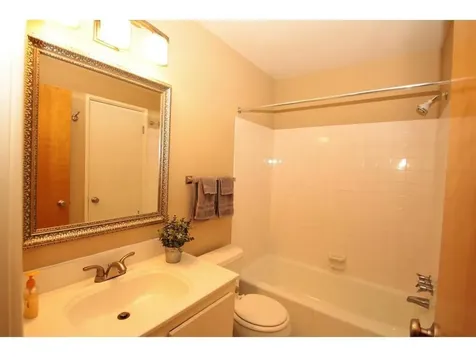 2800 Hamline Avenue N Roseville MN 55113