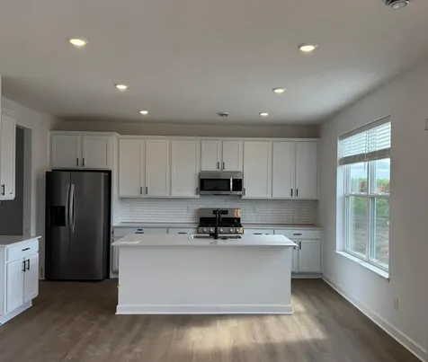 18325 Gladiator Drive Lakeville MN 55068