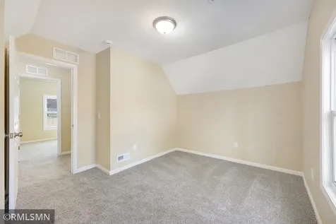 853 Conway Street Saint Paul MN 55106