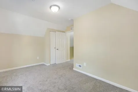 853 Conway Street Saint Paul MN 55106