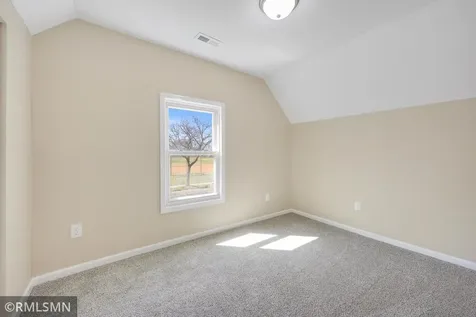 853 Conway Street Saint Paul MN 55106