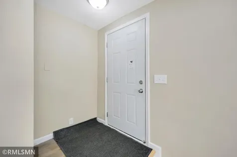 853 Conway Street Saint Paul MN 55106