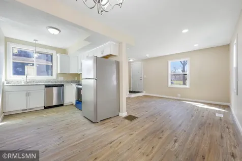 853 Conway Street Saint Paul MN 55106