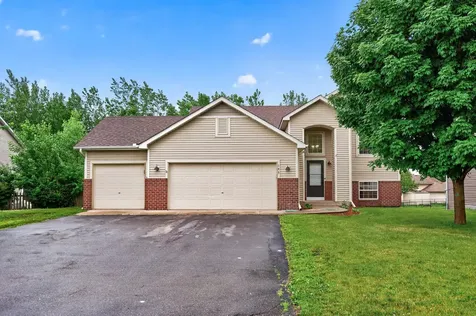 105 Dresden Lane Waverly MN 55390