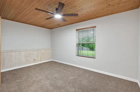 105 Dresden Lane Waverly MN 55390