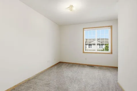 1587 County Road D E Maplewood MN 55109