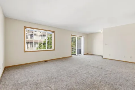1587 County Road D E Maplewood MN 55109