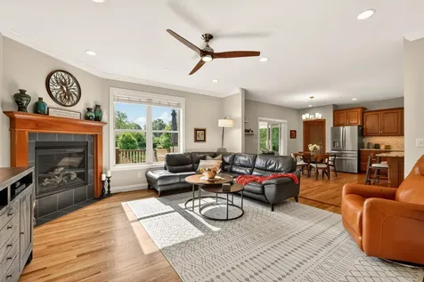 1872 Shannon Oaks Boulevard NE Rochester MN 55906