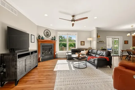 1872 Shannon Oaks Boulevard NE Rochester MN 55906