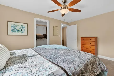 1872 Shannon Oaks Boulevard NE Rochester MN 55906