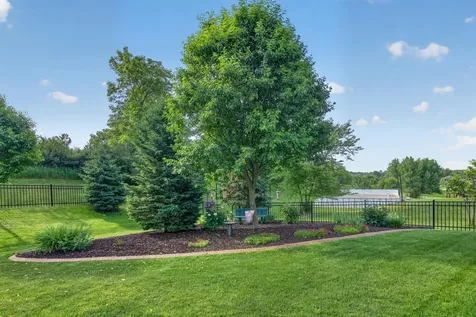 1872 Shannon Oaks Boulevard NE Rochester MN 55906