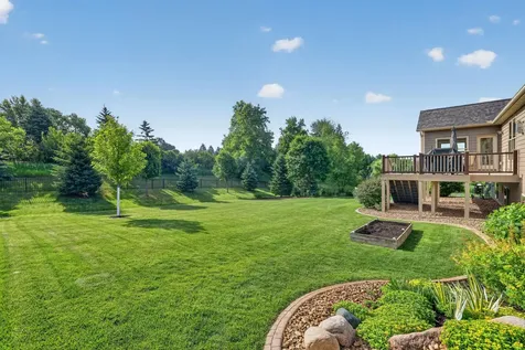 1872 Shannon Oaks Boulevard NE Rochester MN 55906