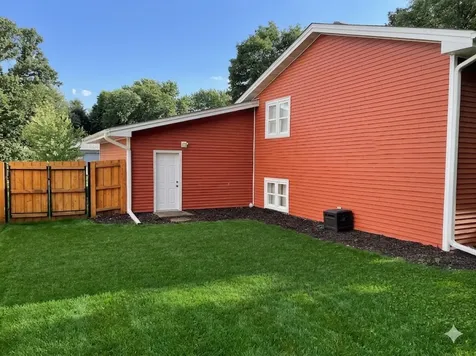 1123 106th Avenue NE Blaine MN 55434