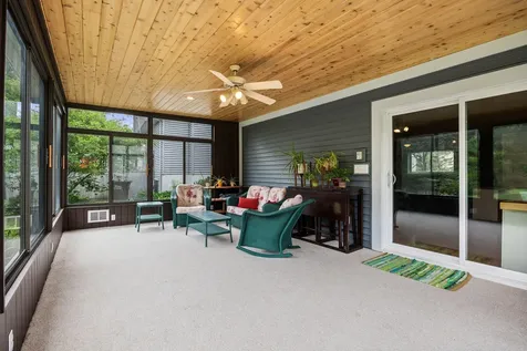 1207 Silverwood Road Woodbury MN 55125
