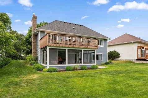 1207 Silverwood Road Woodbury MN 55125