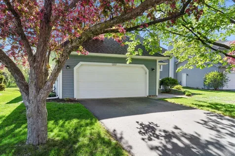 1207 Silverwood Road Woodbury MN 55125