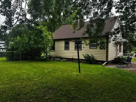 511 7th Avenue SE Little Falls MN 56345