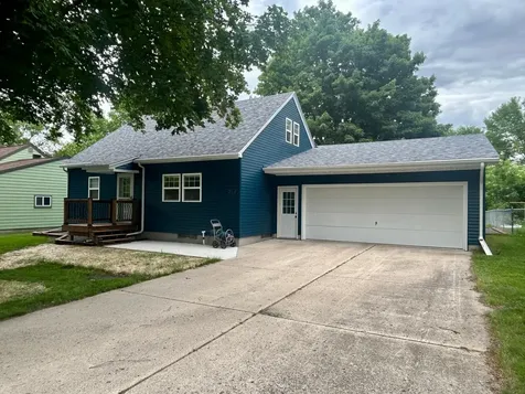 512 8th Street Gaylord MN 55334