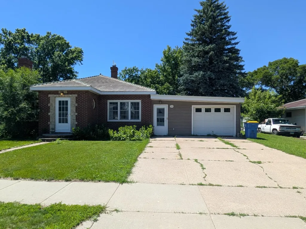 705 Marshall Avenue Henning MN 56551