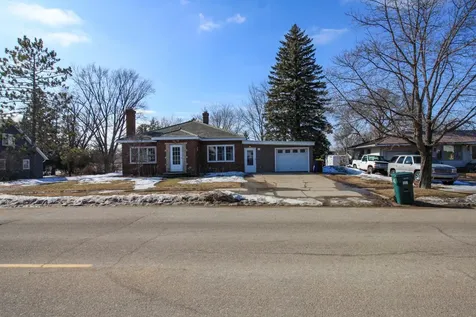 705 Marshall Avenue Henning MN 56551