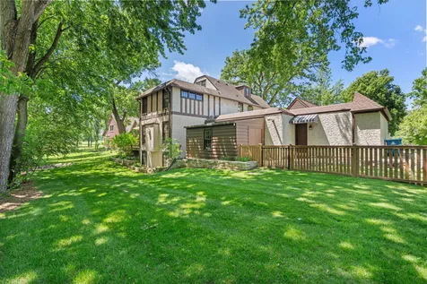 249 Hawthorne Road Hopkins MN 55343