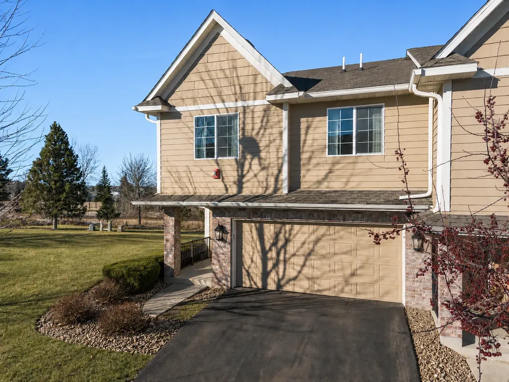 2606 Waterfall Way NW Prior Lake MN 55372