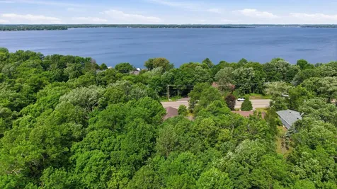 1361 S Shore Drive Detroit Lakes MN 56501