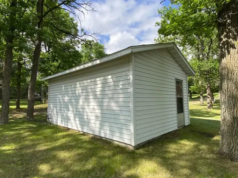 24041 Clover Lane Nevis MN 56467