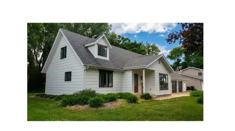 817 17th Street Windom MN 56101