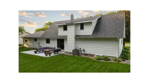 817 17th Street Windom MN 56101