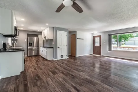 218 5th Avenue SE Elbow Lake MN 56531