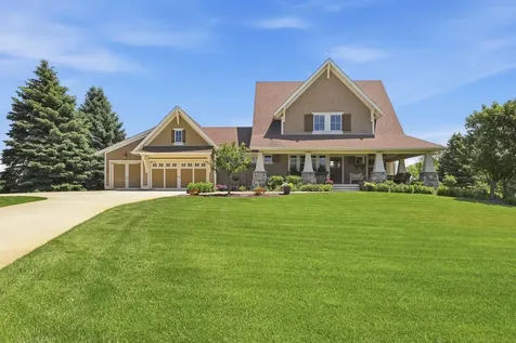 19475 Oak Grove Avenue Prior Lake MN 55372