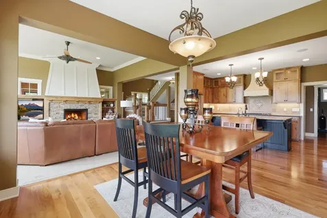19475 Oak Grove Avenue Prior Lake MN 55372