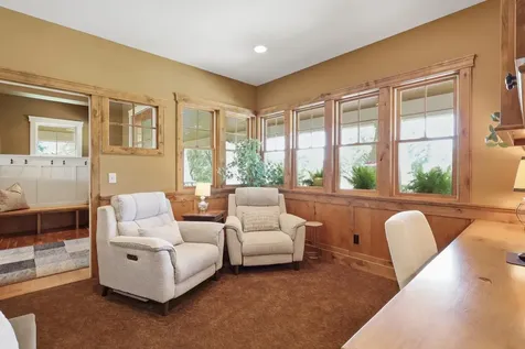 19475 Oak Grove Avenue Prior Lake MN 55372