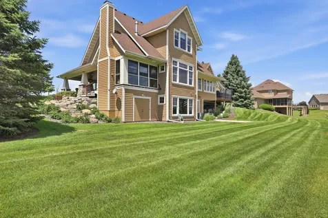 19475 Oak Grove Avenue Prior Lake MN 55372