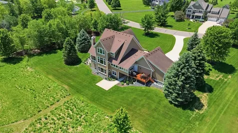 19475 Oak Grove Avenue Prior Lake MN 55372