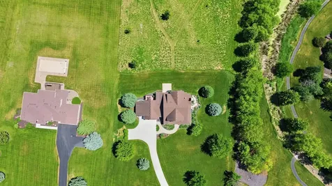 19475 Oak Grove Avenue Prior Lake MN 55372