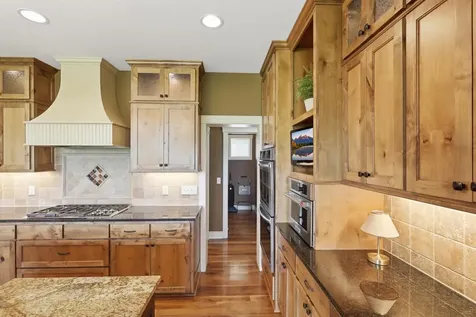 19475 Oak Grove Avenue Prior Lake MN 55372