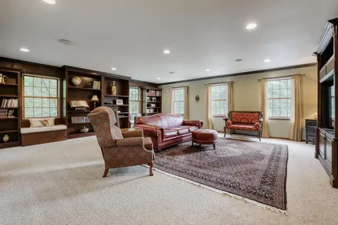 211 Paisley Lane Golden Valley MN 55422