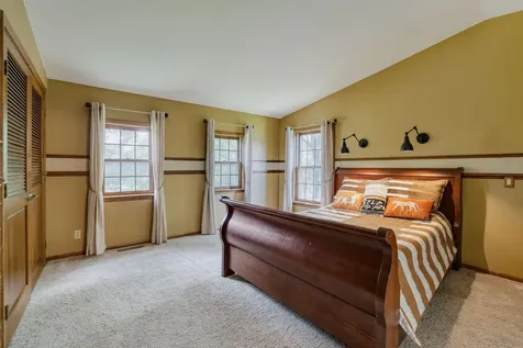 211 Paisley Lane Golden Valley MN 55422