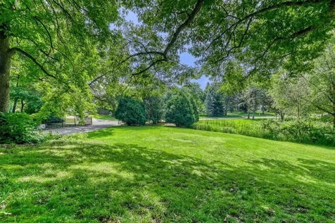 211 Paisley Lane Golden Valley MN 55422